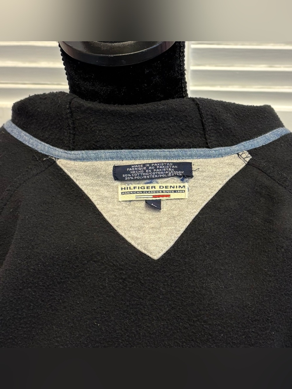 ✨✨Tommy Hilfiger Zip-Up Hoodie Size L - Picture 5 of 5